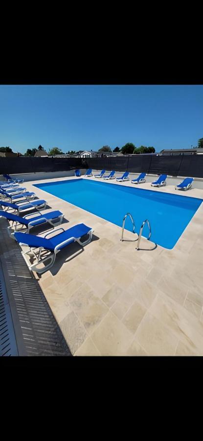 Le Petit Fute 112 Lägenhet Biville-sur-Mer Exteriör bild