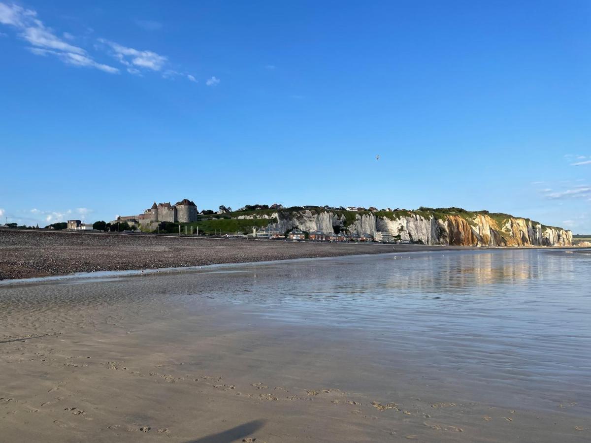 Le Petit Fute 112 Lägenhet Biville-sur-Mer Exteriör bild